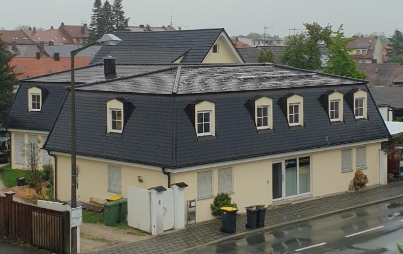Ferienwohnungen Schleicher Mit Klimaanlage Zirndorf Exterior foto